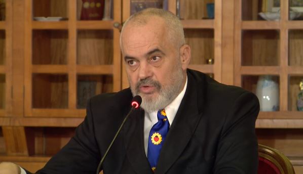 Ashpersohen masat- Rama: Rriten gjobat per lokalet, qendrat tregtare dhe restorantet
